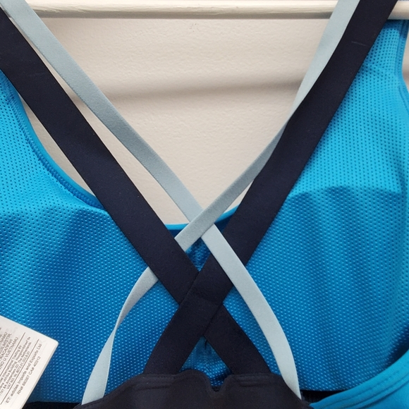 Adidas Strappy Back Sports Bra, Medium - Picture 5 of 7